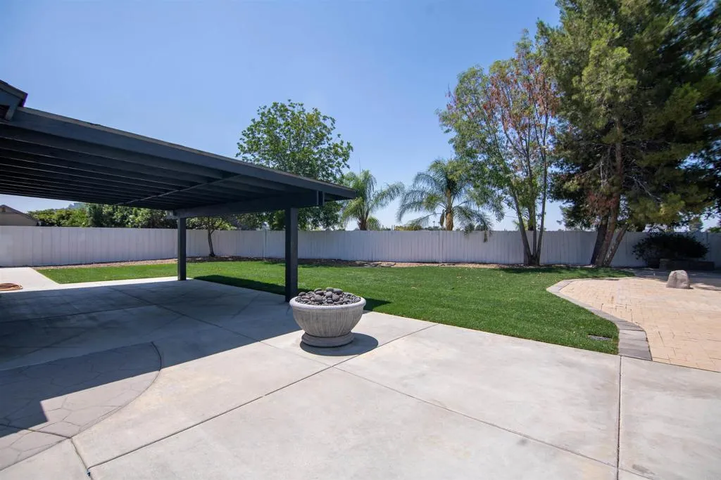 https://cdn.realtyfeed.com/cdn/127/306521384/76aee5f05ec8506fea05a6eb8d3d2cf3.webp