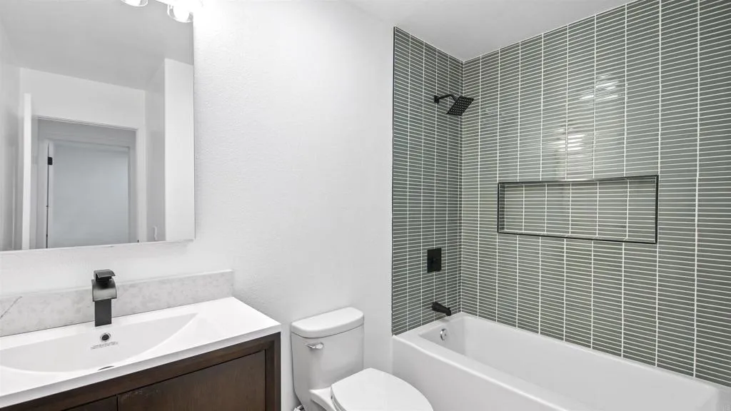 https://cdn.realtyfeed.com/cdn/127/306521384/9cf55cfe8429026f669539065f182f48.webp