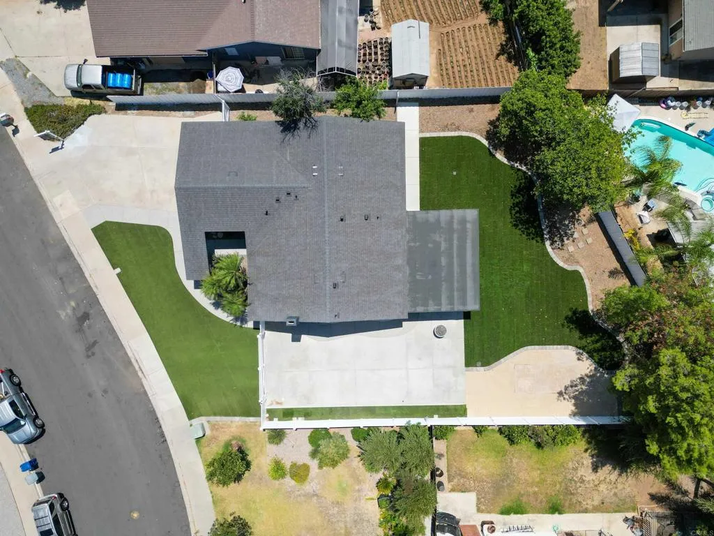 https://cdn.realtyfeed.com/cdn/127/306521384/f2f0ee18607adfdf58fdaa634cba568d.webp