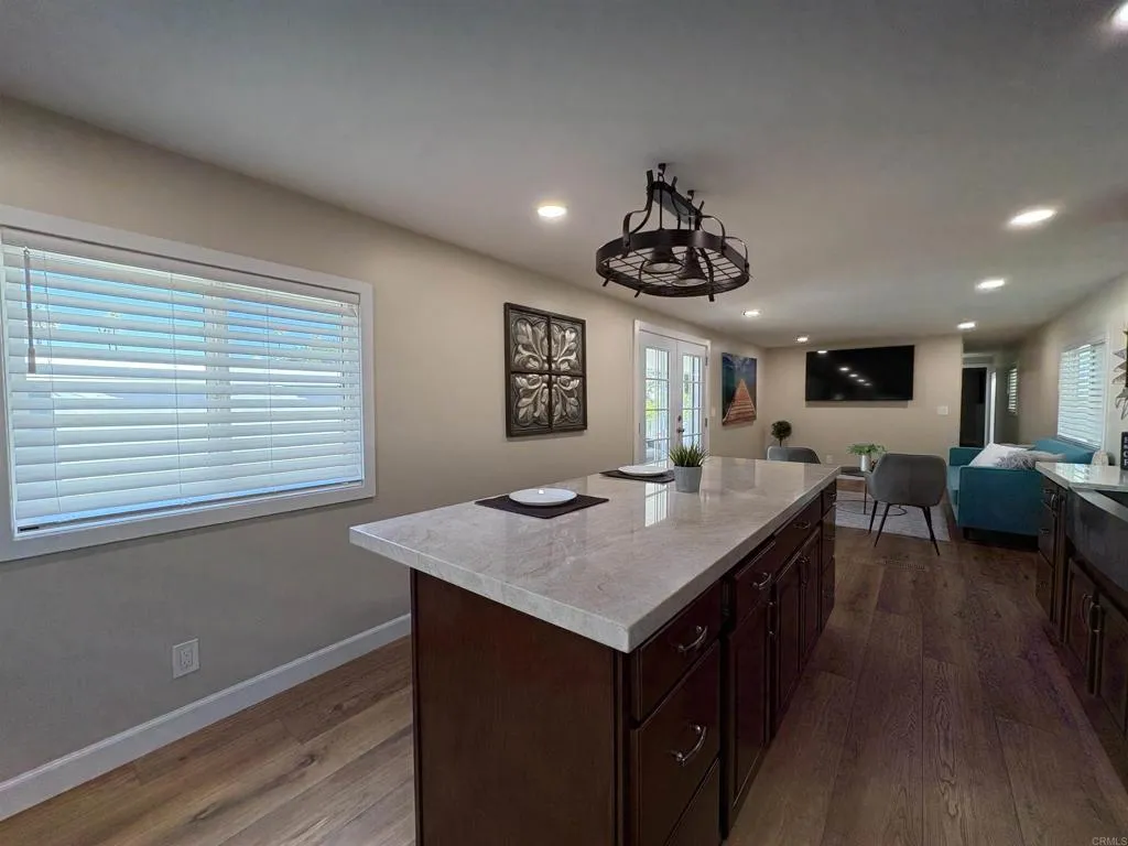 https://cdn.realtyfeed.com/cdn/127/306521402/21494e5c253e633048387e72808ccafc.webp