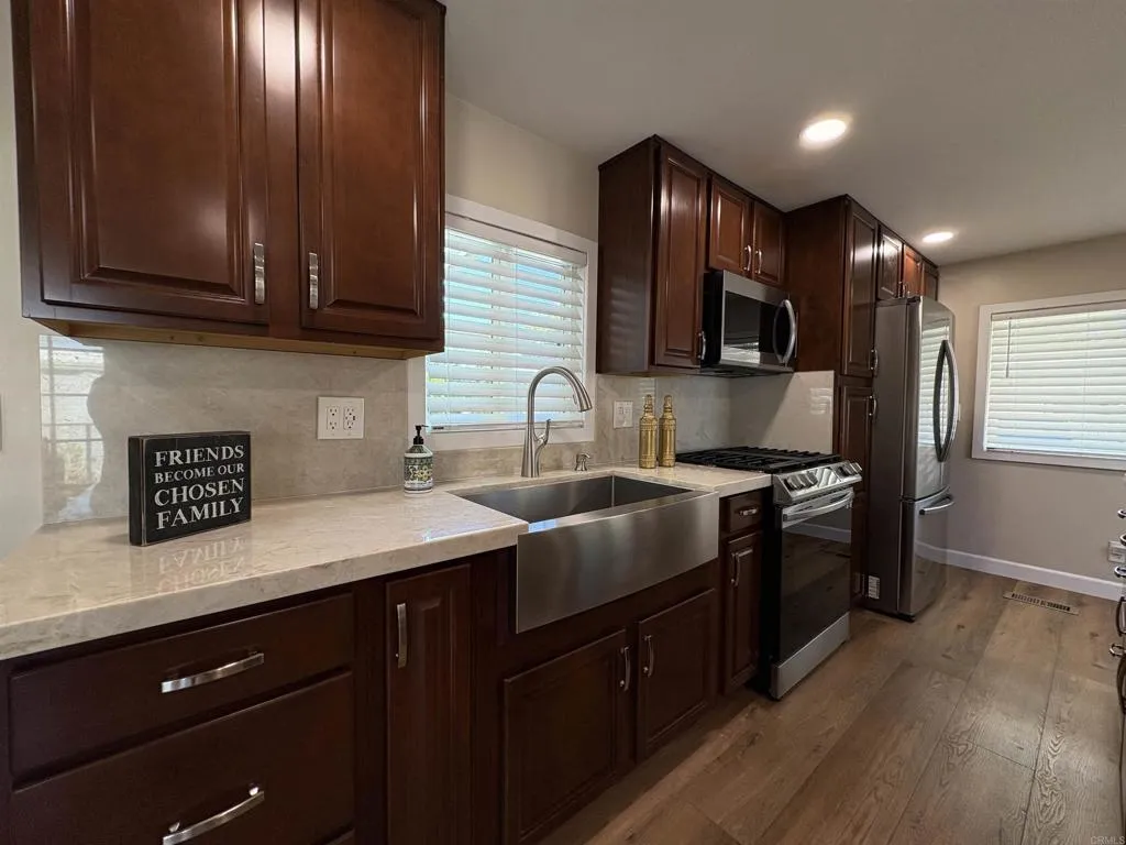 https://cdn.realtyfeed.com/cdn/127/306521402/7bfffcacba064ff80b733153ad84240c.webp