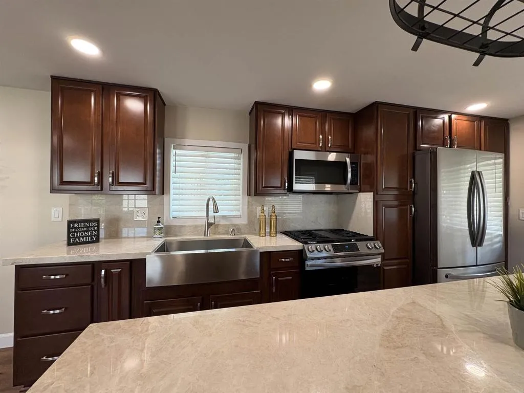 https://cdn.realtyfeed.com/cdn/127/306521402/854a71f20f780f01ac7ba148d84cbb53.webp