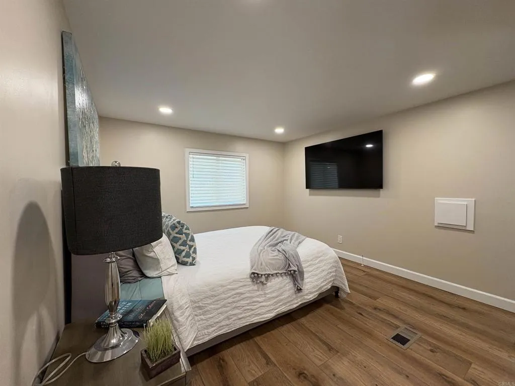 https://cdn.realtyfeed.com/cdn/127/306521402/92caa89ec89c66a57737e6e723bf91dd.webp
