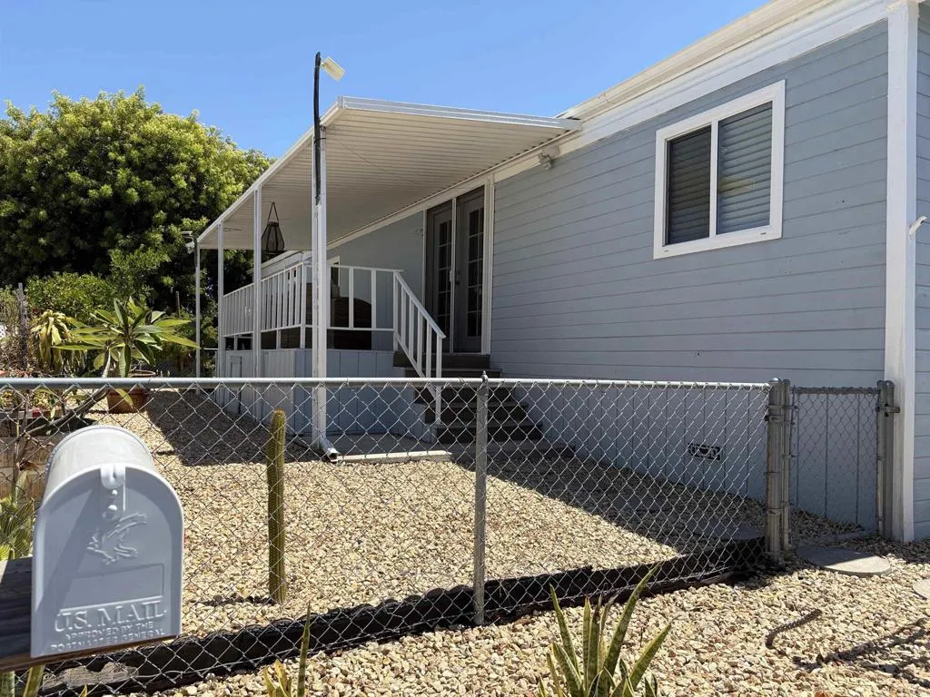 https://cdn.realtyfeed.com/cdn/127/306521402/a273aef67f23580a608c161530c0efe4.webp