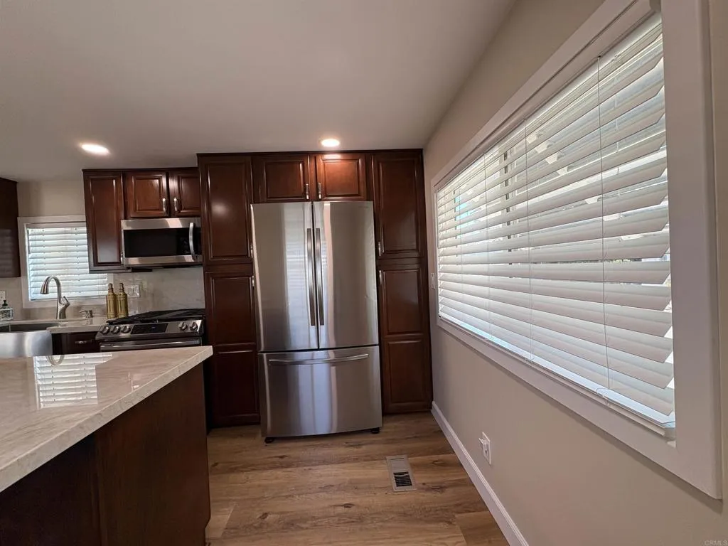 https://cdn.realtyfeed.com/cdn/127/306521402/bd860f17fb0ff3802fccdc3dee545d30.webp