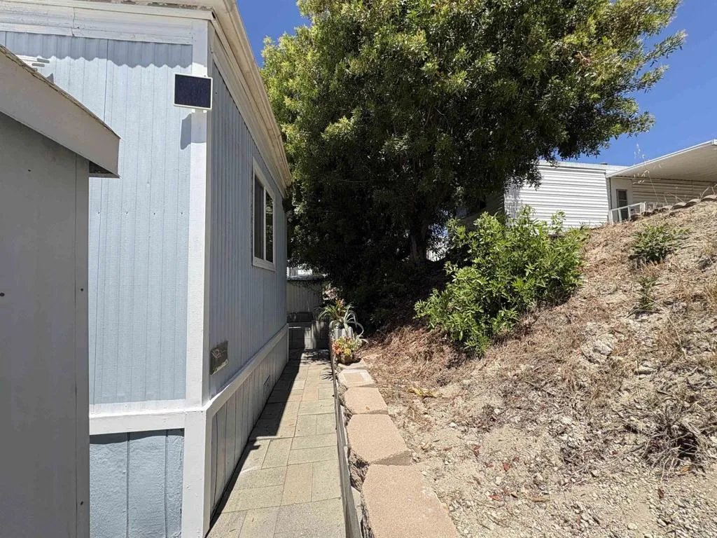https://cdn.realtyfeed.com/cdn/127/306521402/e04f5ead453b7a11f42f24cd12cd67e8.webp