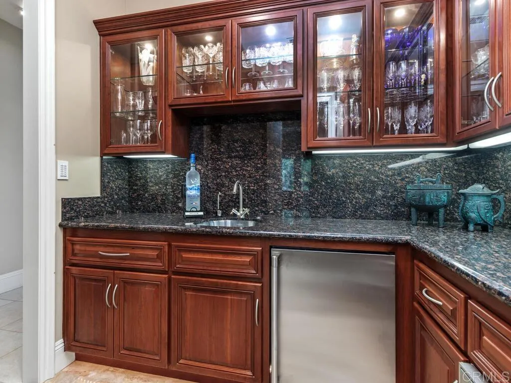 https://cdn.realtyfeed.com/cdn/127/306521411/38b2aedd73df0fecd71995d23c1831ba.webp