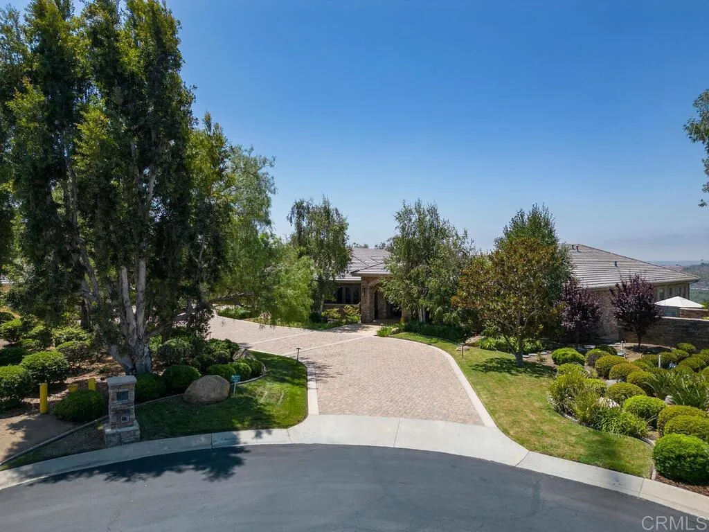 https://cdn.realtyfeed.com/cdn/127/306521411/842ff6f1e1fc3c61f94dbadb753155be.webp