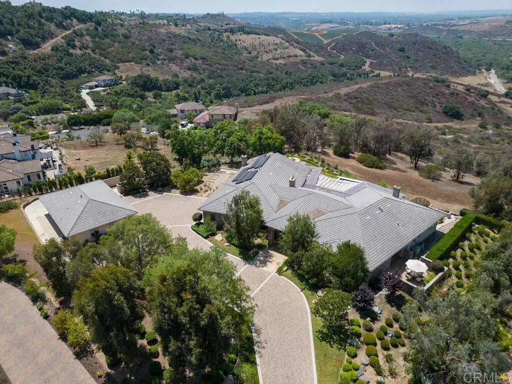 https://cdn.realtyfeed.com/cdn/127/306521411/9be2e8f7dcd8a0c494e12afb80137073.webp