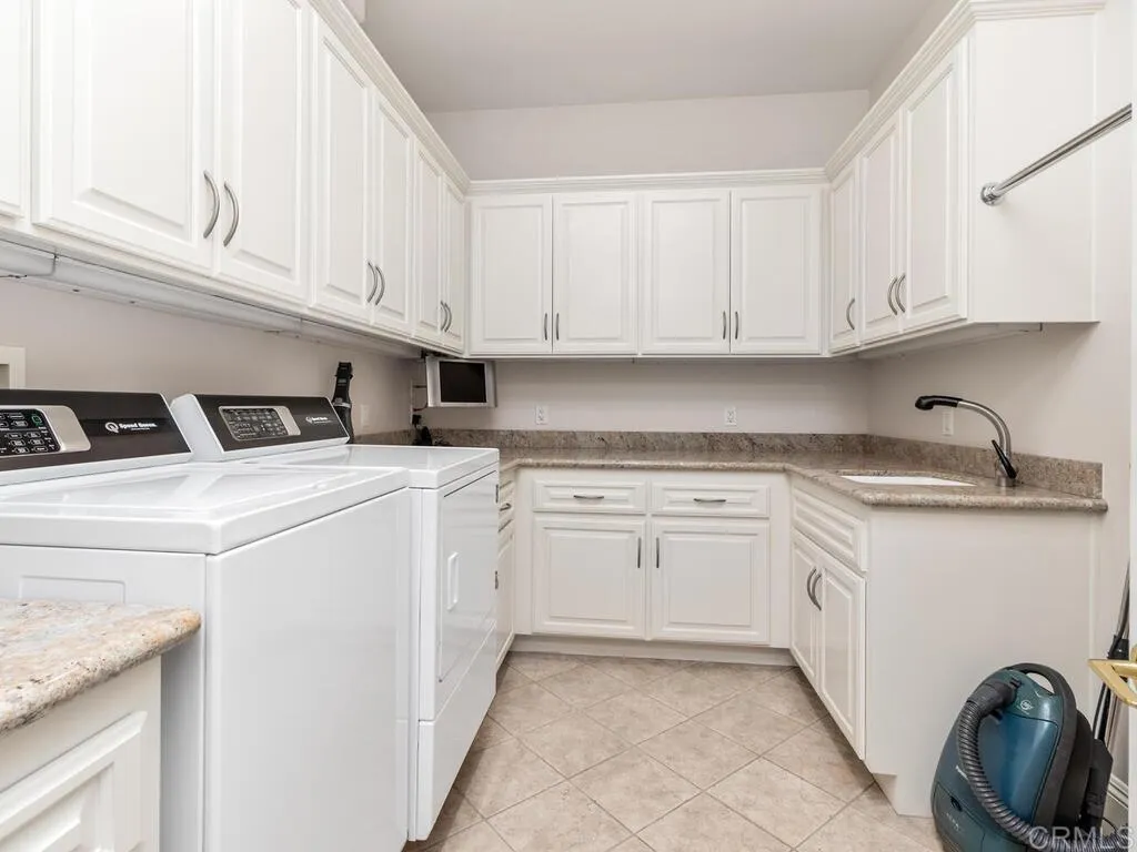 https://cdn.realtyfeed.com/cdn/127/306521411/ab004cd2b774bee138104fa7d98ece45.webp