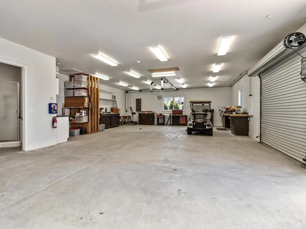 https://cdn.realtyfeed.com/cdn/127/306521411/f0393be7c7237b4549f4fbf28deb15b7.webp