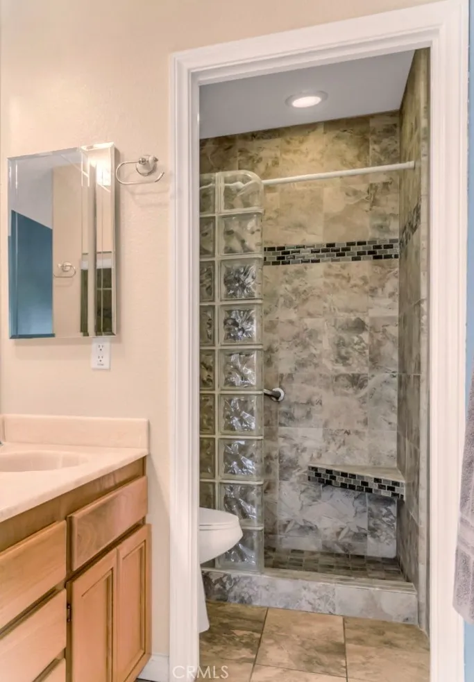 https://cdn.realtyfeed.com/cdn/127/306521425/1d90ee5dd1c0dc2a5960261399fdf501.webp