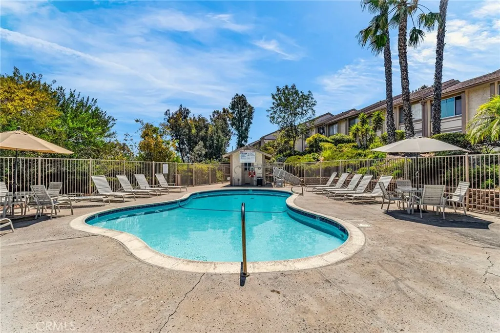 https://cdn.realtyfeed.com/cdn/127/306521425/37007b2275f2101cae4be74ec61b7d1d.webp