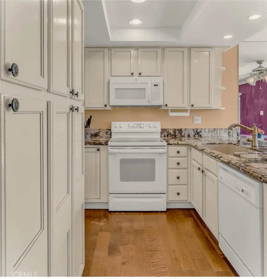 https://cdn.realtyfeed.com/cdn/127/306521425/39e5f51defa6d7bd6aecdf2e9cb89c2a.webp