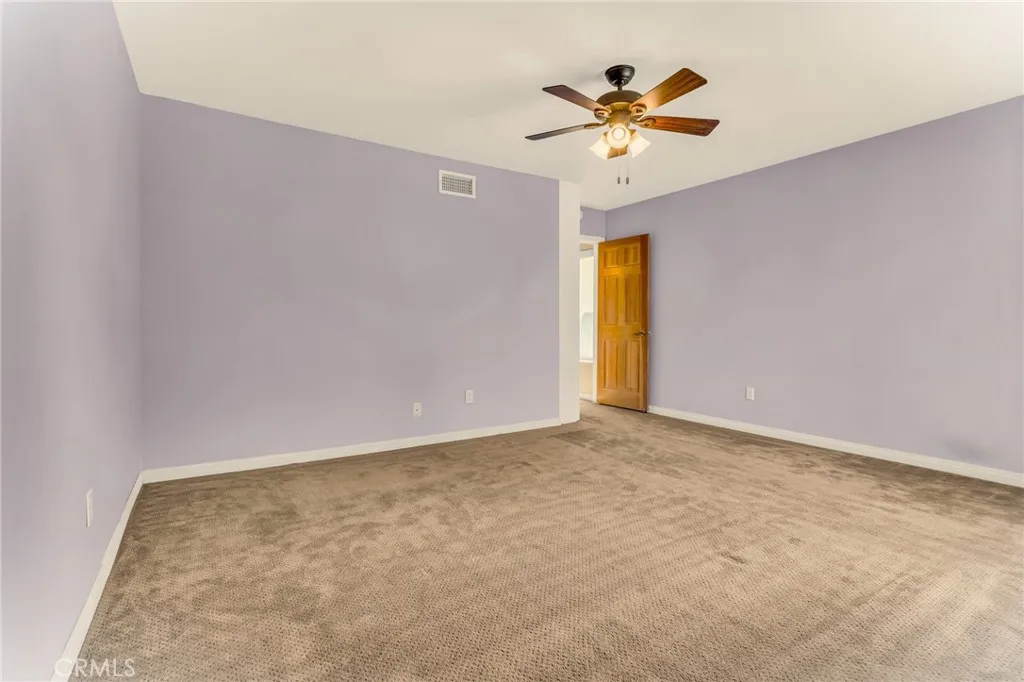 https://cdn.realtyfeed.com/cdn/127/306521425/4f2ab6a22501670f76f8a3d57ba29cb6.webp