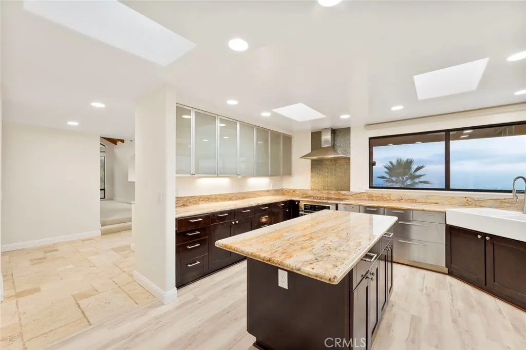 https://cdn.realtyfeed.com/cdn/127/306521482/8f732c8f18d74d5c076546774e435165.webp