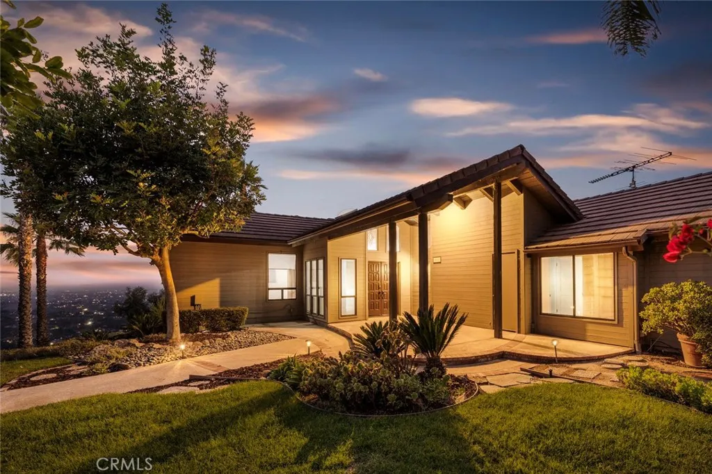 https://cdn.realtyfeed.com/cdn/127/306521482/b5a604a85173e7e7028e9e0ae70b668f.webp