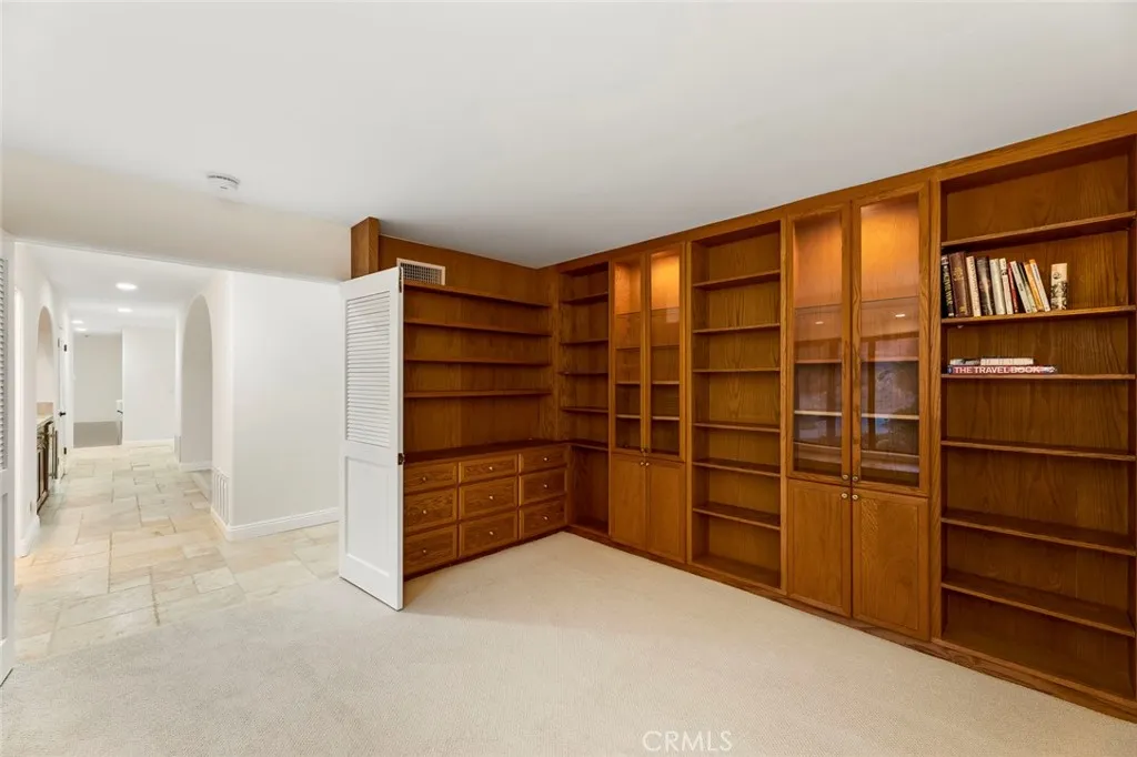 https://cdn.realtyfeed.com/cdn/127/306521482/b95db7cb3c292cb1ea9155eafa82392a.webp