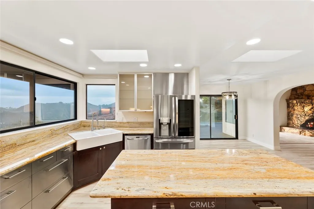 https://cdn.realtyfeed.com/cdn/127/306521482/cd0b2a1c56ffd7dcd0b7bb18203e72f9.webp