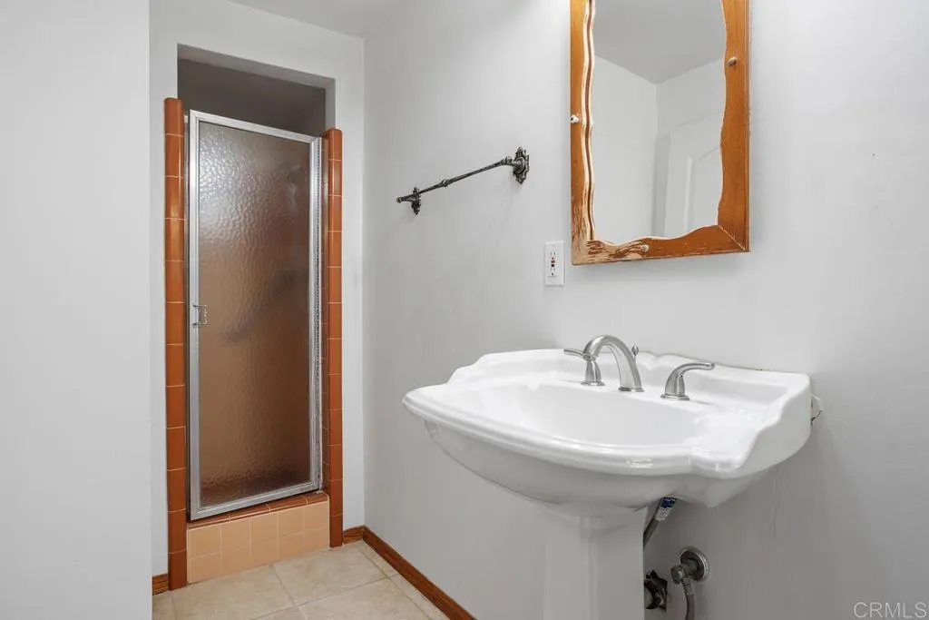 https://cdn.realtyfeed.com/cdn/127/306521534/13d9c9a56e434d764eb62926c8b5c7ee.webp