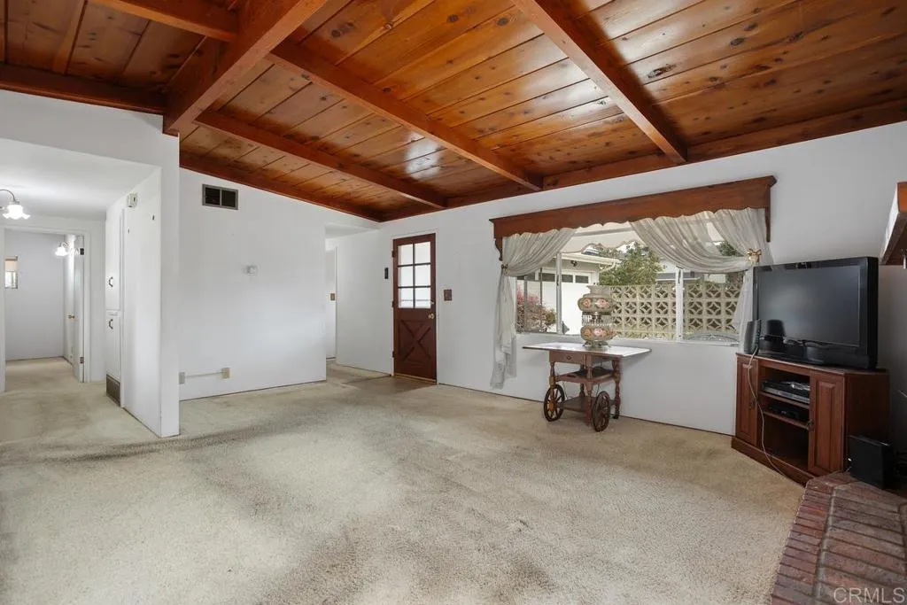 https://cdn.realtyfeed.com/cdn/127/306521534/4466bb51724e36f01ef149c853151e52.webp