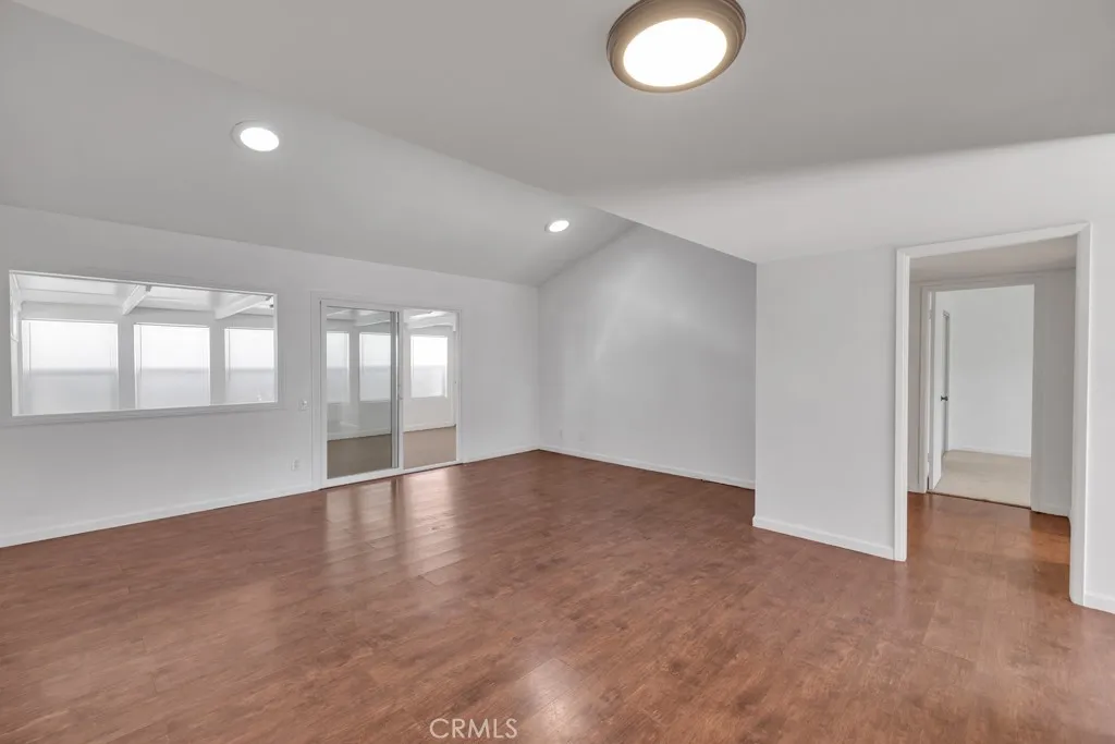 https://cdn.realtyfeed.com/cdn/127/306521543/1763bc272382a7d15ca7da5c6546f6d4.webp