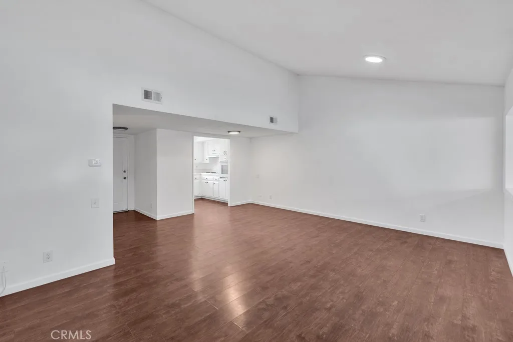 https://cdn.realtyfeed.com/cdn/127/306521543/4dbcd10a970c3523dc3f8b25c92cc3ae.webp