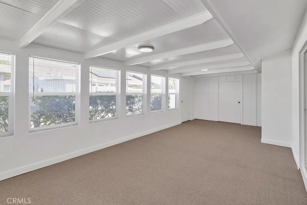 https://cdn.realtyfeed.com/cdn/127/306521543/5bcd77422e4d96db3acb515c87b6d8d4.webp