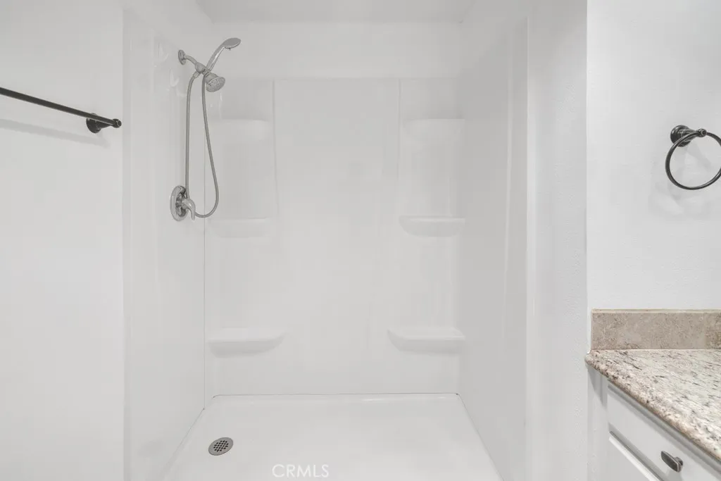 https://cdn.realtyfeed.com/cdn/127/306521543/63a173be8a8e072b376b2712133b0c05.webp