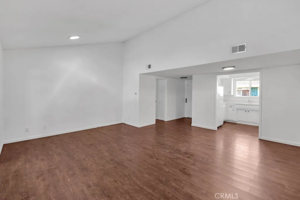 https://cdn.realtyfeed.com/cdn/127/306521543/a5553e4f6dec0a2eb28dc1391ee96663.webp