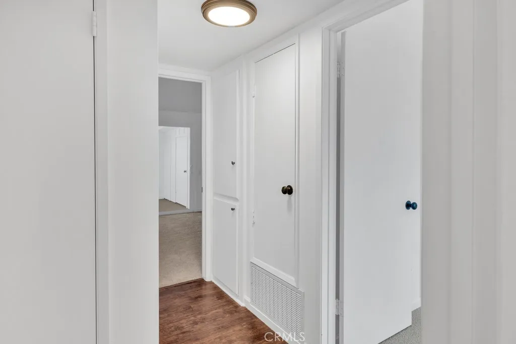 https://cdn.realtyfeed.com/cdn/127/306521543/b3df472e1885104168255e6ac9f59c68.webp