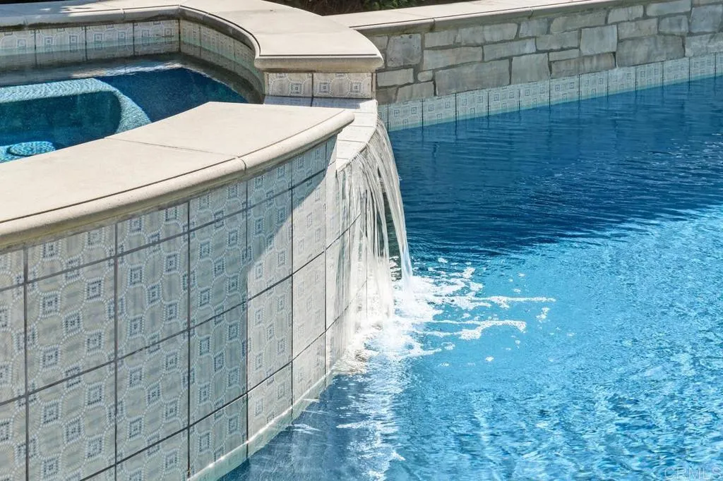 https://cdn.realtyfeed.com/cdn/127/306521549/b8c4dcbcbca2e6e02a970b9ead478838.webp