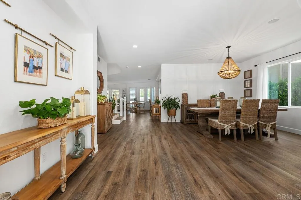 https://cdn.realtyfeed.com/cdn/127/306521549/fc1dd5cc32392755b1bb31f921ba87ee.webp