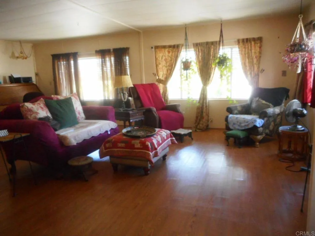 https://cdn.realtyfeed.com/cdn/127/306521587/fea53a548e72bf5b8b78b88030c5dd6f.webp