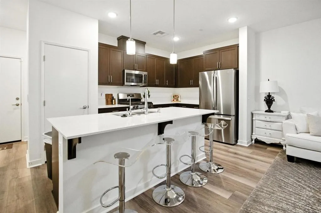 Photo #8: PTP2506302 Listing: Photo #8