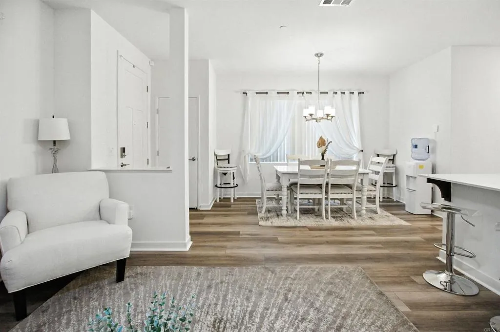 Photo #11: PTP2506302 Listing: Photo #11