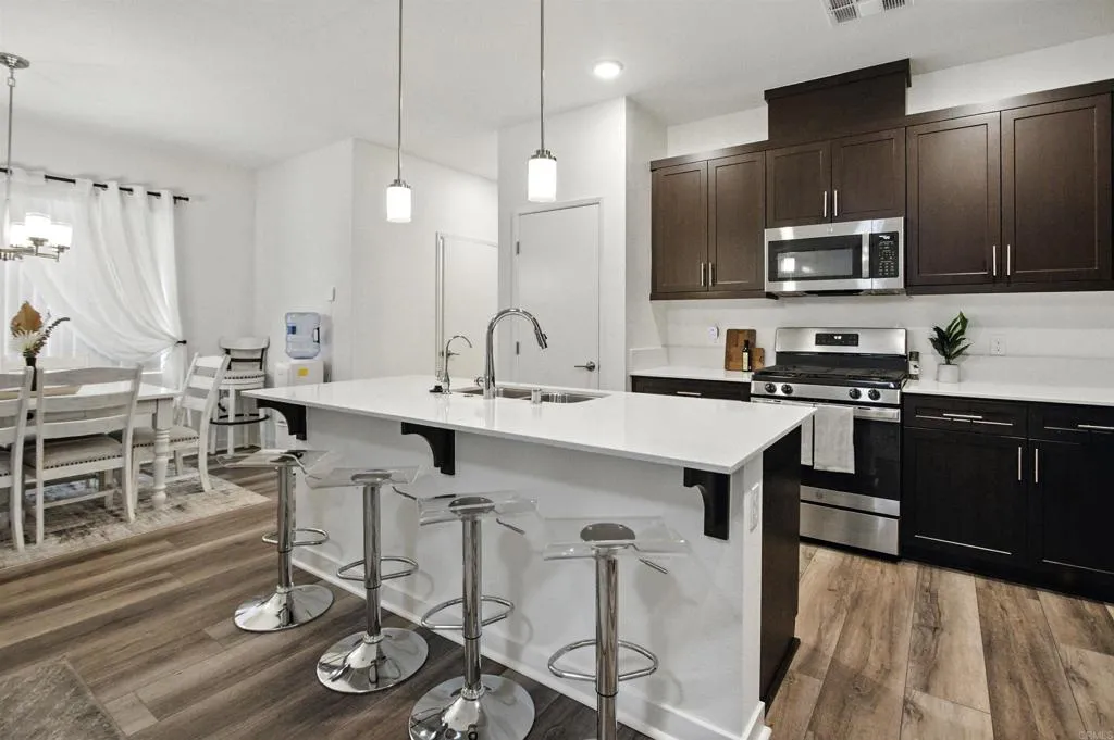 Photo #3: PTP2506302 Listing 