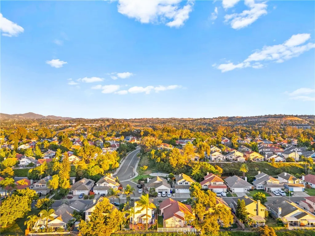 https://cdn.realtyfeed.com/cdn/127/306521627/0bddf365bc8a71c03113ab18d1903012.webp