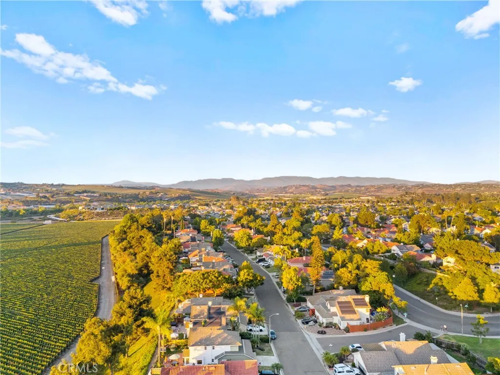 https://cdn.realtyfeed.com/cdn/127/306521627/1a18f5be33fdeece9f095d3f7c9bd656.webp