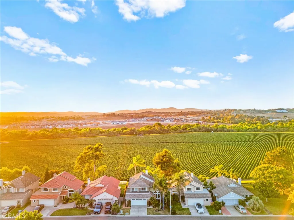 https://cdn.realtyfeed.com/cdn/127/306521627/c3eb5a225bfb8da37d6322df6792a62f.webp
