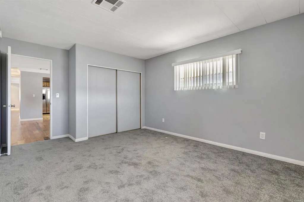 https://cdn.realtyfeed.com/cdn/127/306521631/ec32eea6252b29a3b647c53b26b2366c.webp