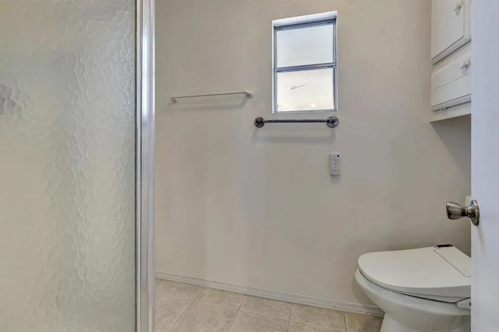 https://cdn.realtyfeed.com/cdn/127/306521631/fc1807176d555b602c15c922c7de65ac.webp