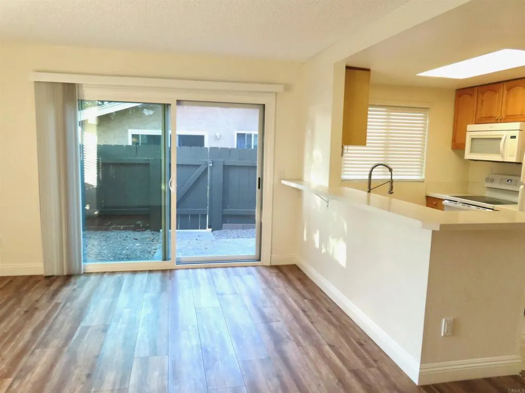 Photo #40: PTP2506304 Listing: Photo #40