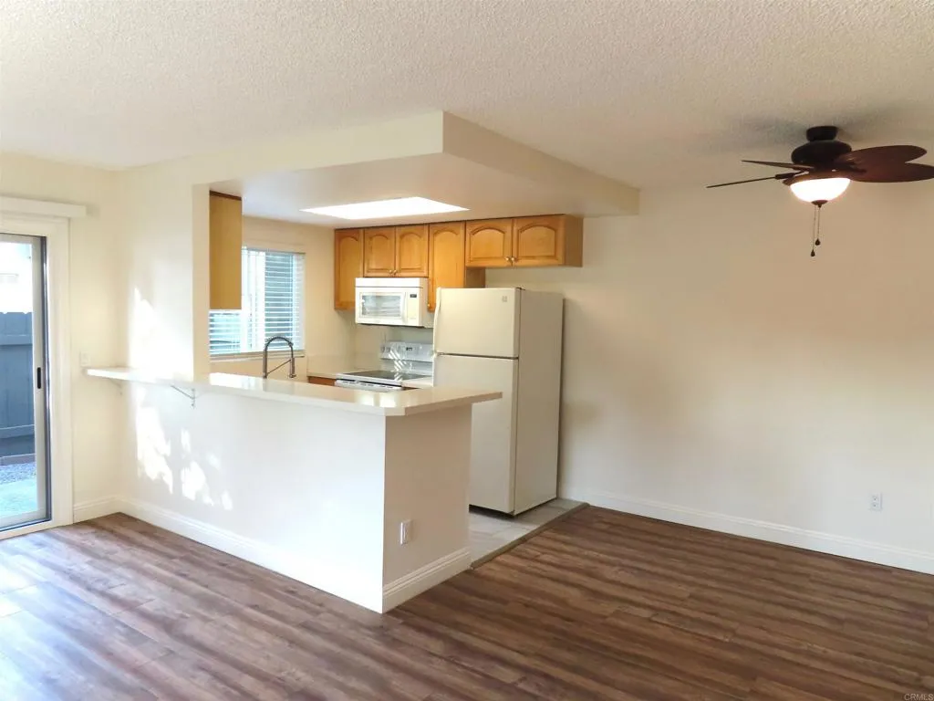 Photo #10: PTP2506304 Listing: Photo #10