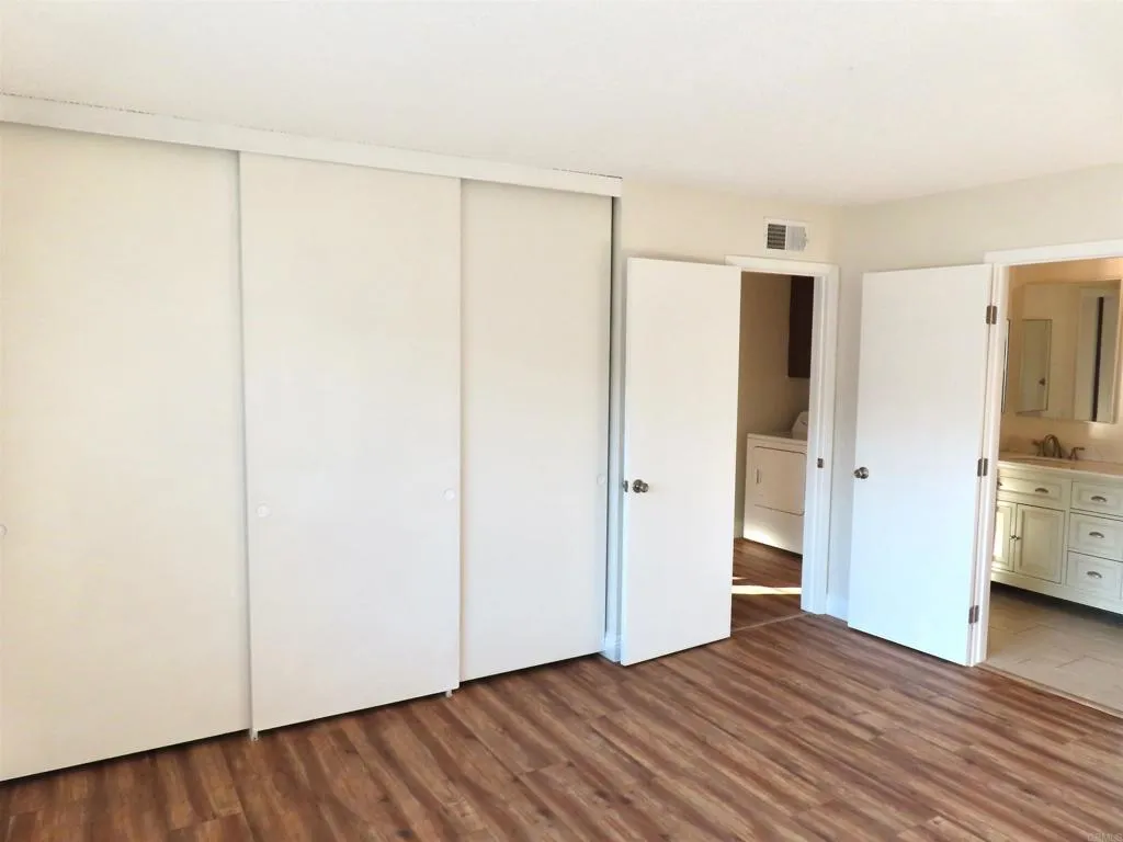 Photo #30: PTP2506304 Listing: Photo #30