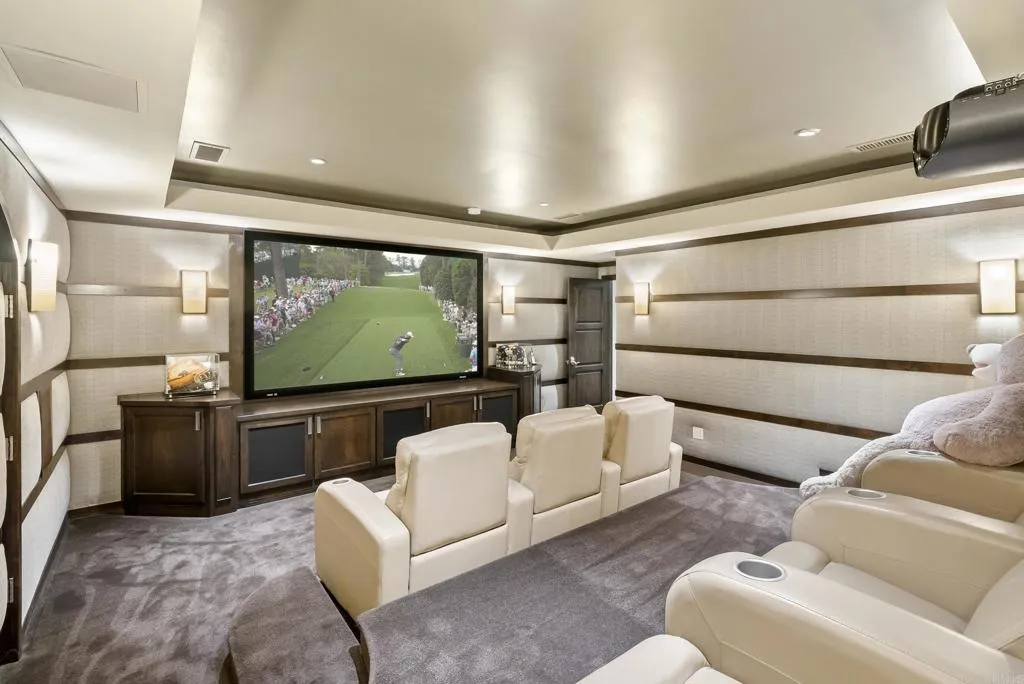 https://cdn.realtyfeed.com/cdn/127/306521647/9973de899c354e2bca707a0ef50c58b1.webp