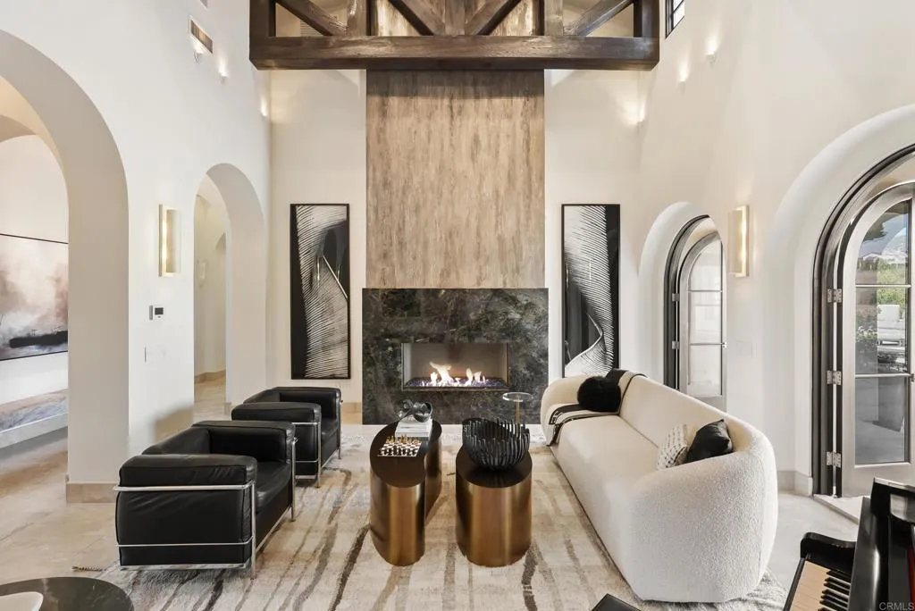 https://cdn.realtyfeed.com/cdn/127/306521647/a8ee15e1319818d4cb5d6c3ce3740183.webp