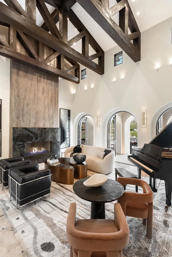 https://cdn.realtyfeed.com/cdn/127/306521647/d0d977fafde50a409d2ddfb1448388cf.webp