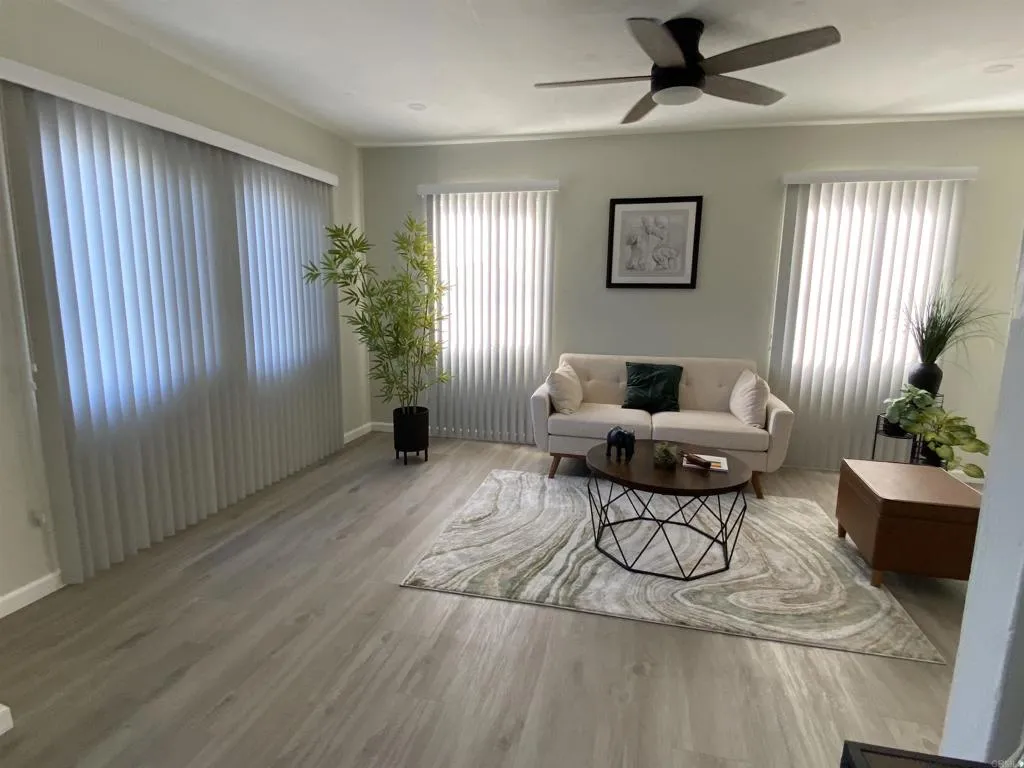https://cdn.realtyfeed.com/cdn/127/306521726/93017b0db1ecf11b4e488a6946ff370a.webp