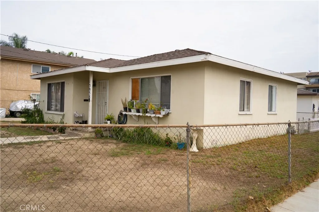 7913 Howe Street, Paramount, CA 90723 - Photo 4 of 5, Paramount, CA